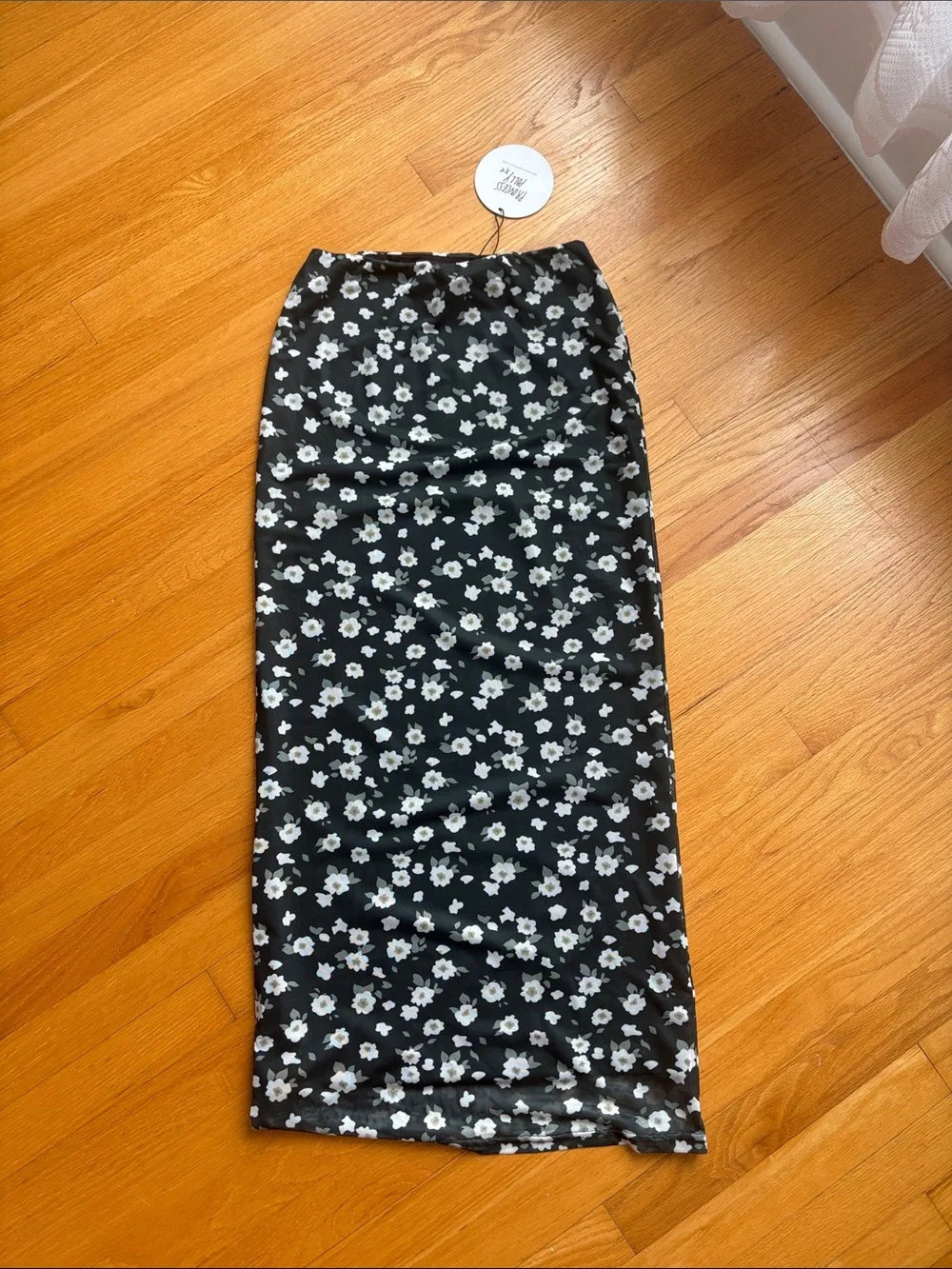 Princess Polly Black Floral Midi Skirt - Sleek High-Waist Pencil Style